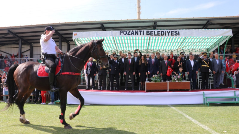 Pozantı’daki Törenlerde Atlı Birlikler Göz Doldurdu