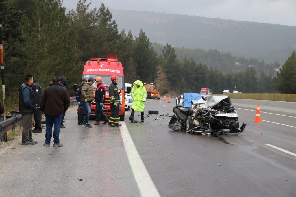 İzne Giden 2 Polis Kaza Yaptı: 1 Ölü,1 Yaralı