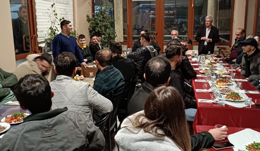 CHP Gençlik Kolları Yerel Seçimler İçin Kolları Sıvadı