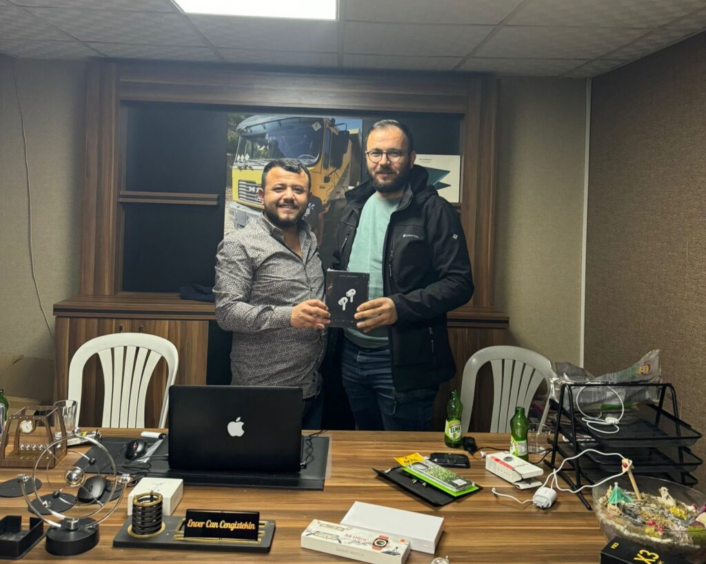 ECT İletişim Müşterilerini Hediyelere Boğdu