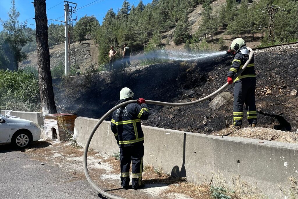 Pozantı’da Çıkan Örtü Yangını Söndürüldü