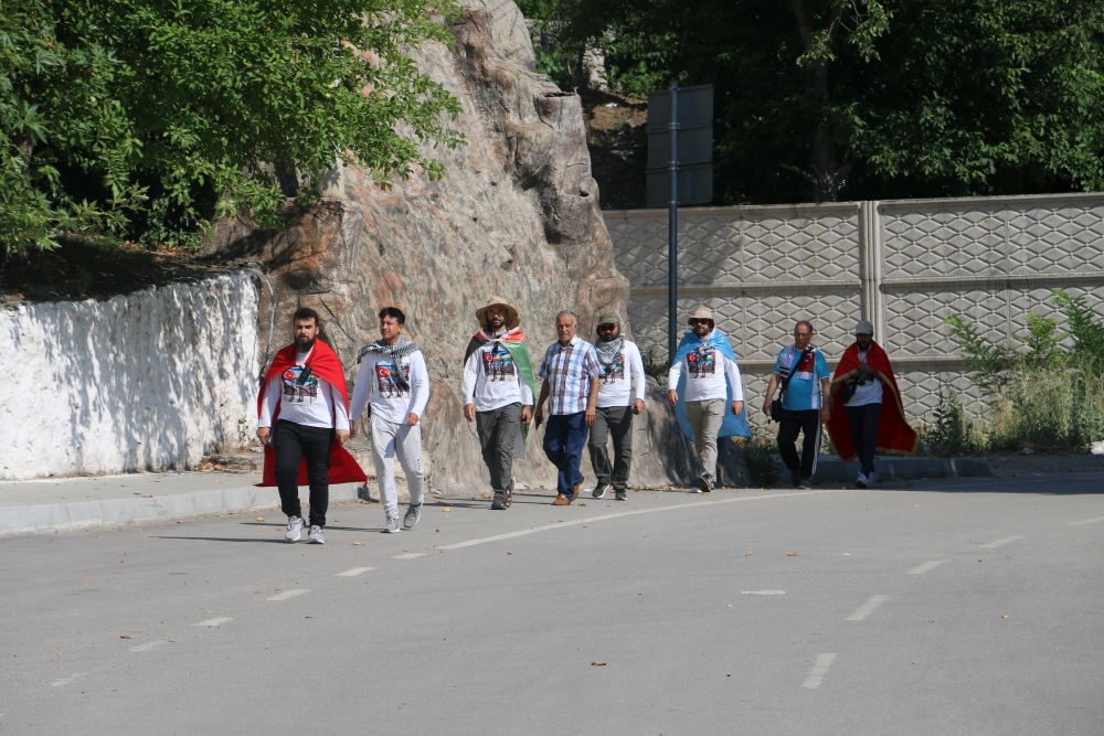 Denizli’den Hatay’a Gazze Saldırılarını Protesto Yürüyüşü