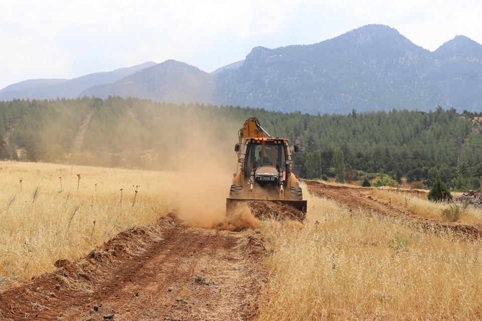 Pozantı’da İmarlı Arsaların Yolları Açılıyor