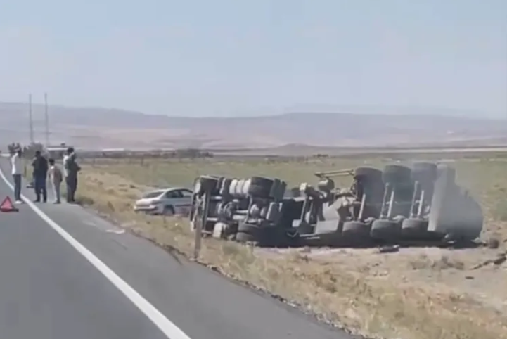 Ulukışla Karayolunda Kaza 2 Yaralı