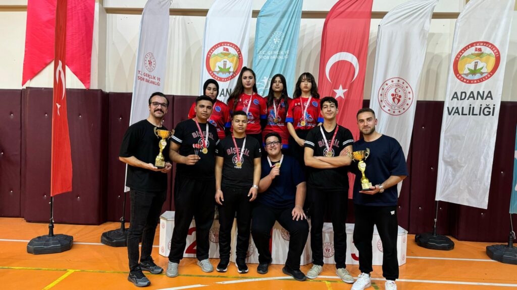 Bişekil Öğrencileri Yine 12’den Vurdu