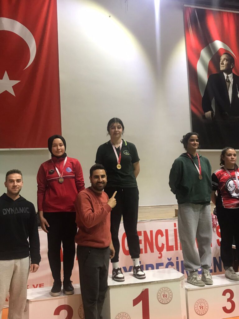 Fadime Çiçek Gökbez’in ve Pozantı’nın Gururu Oldu