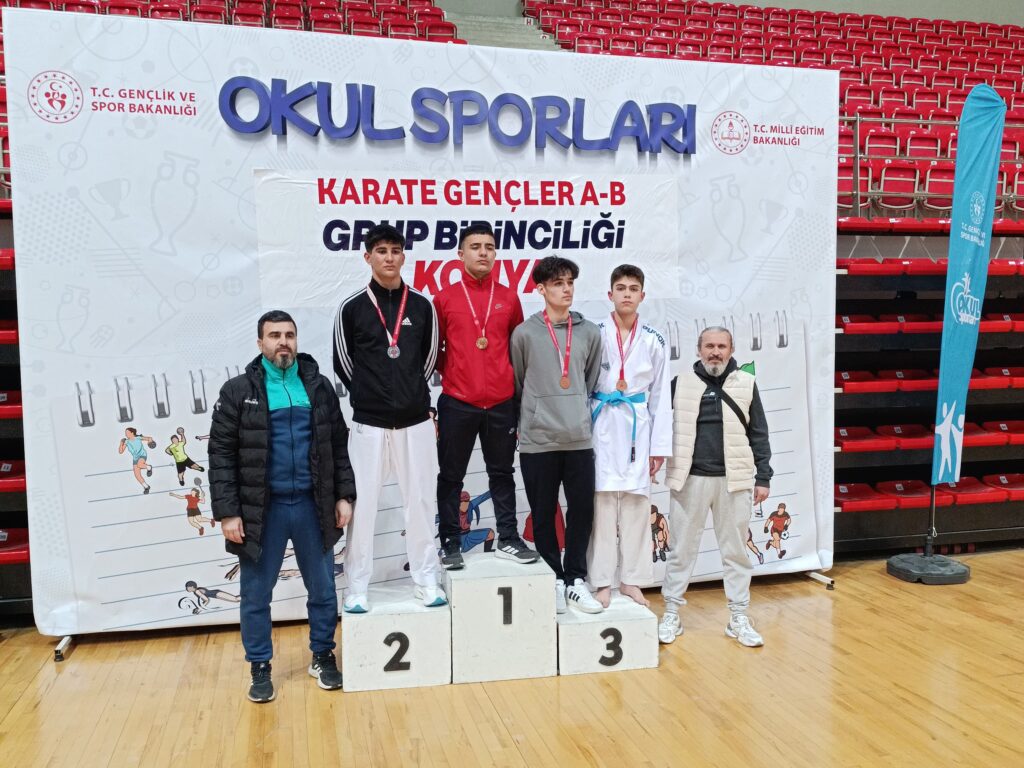 Pozantılı Karateciler Türkiye Şampiyonasına Katılacak