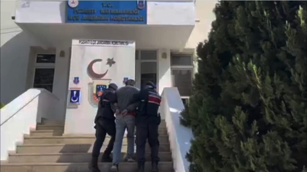 8 Arama Kaydı Bulunan Zanlıyı Pozantı Jandarması Yakaladı