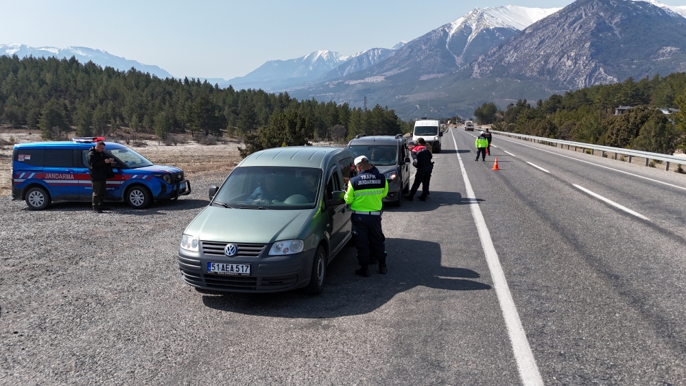 Pozantı Jandarmasından Kapsamlı Denetim Uygulaması