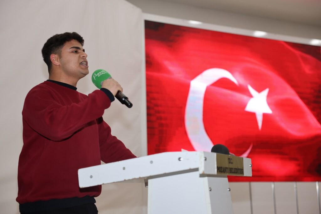 Pozantı’da İstiklal Marşı’nın Kabulü ve Milli Şairimiz Mehmet Akif Ersoy Anıldı