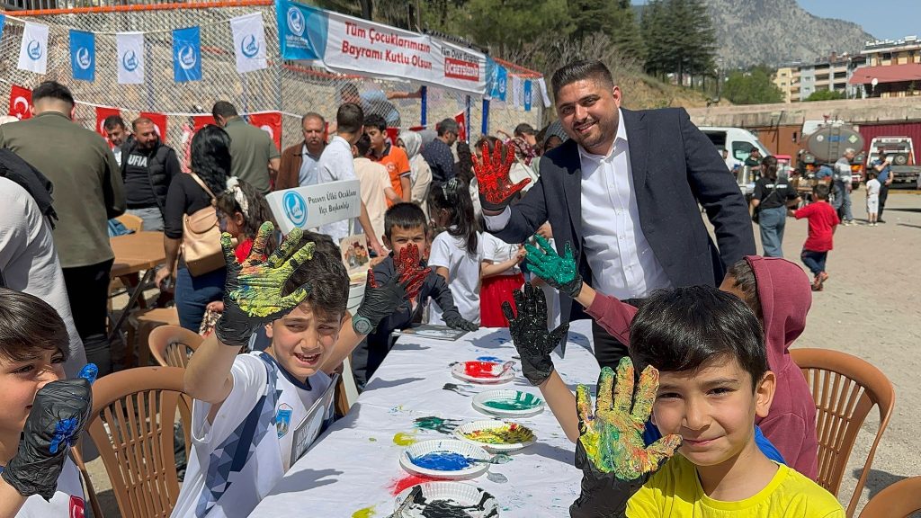 Pozantı Ülkü Ocaklarından 23 Nisan Etkinliği İlgi Gördü