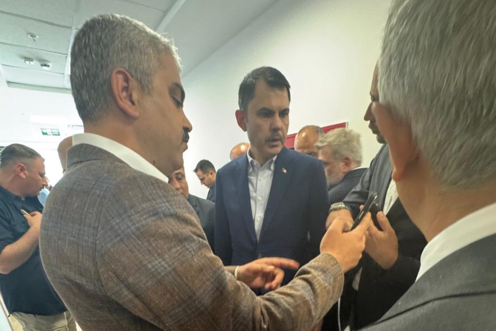 Pozantı Belediye Başkanı Ali Avan, İlçedeki Projeleri İçin Bakan Kurum’dan Destek Sözü Aldı