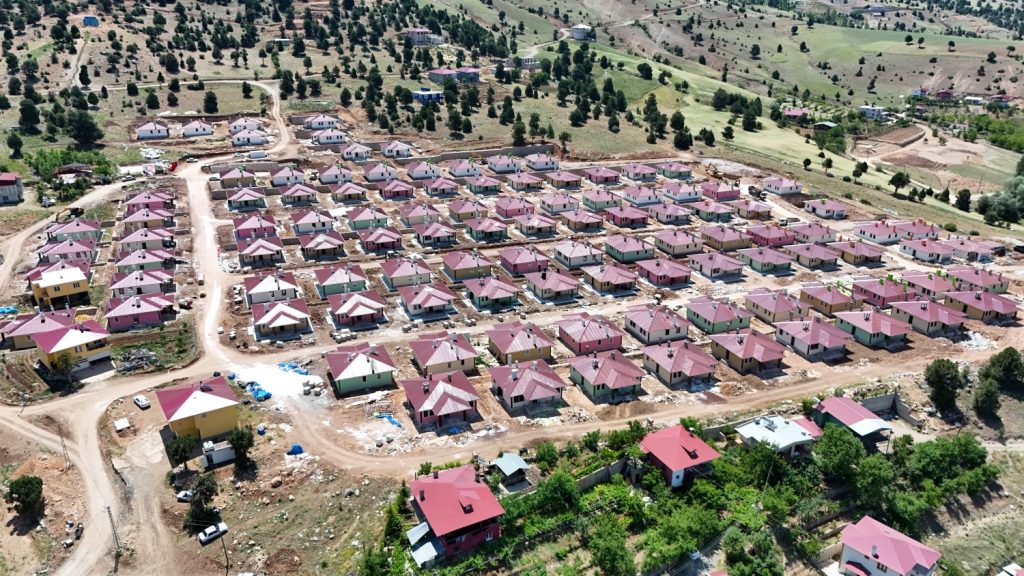Dağdibi Mahallesindeki Afet Evlerinin İnşası Tamamlandı