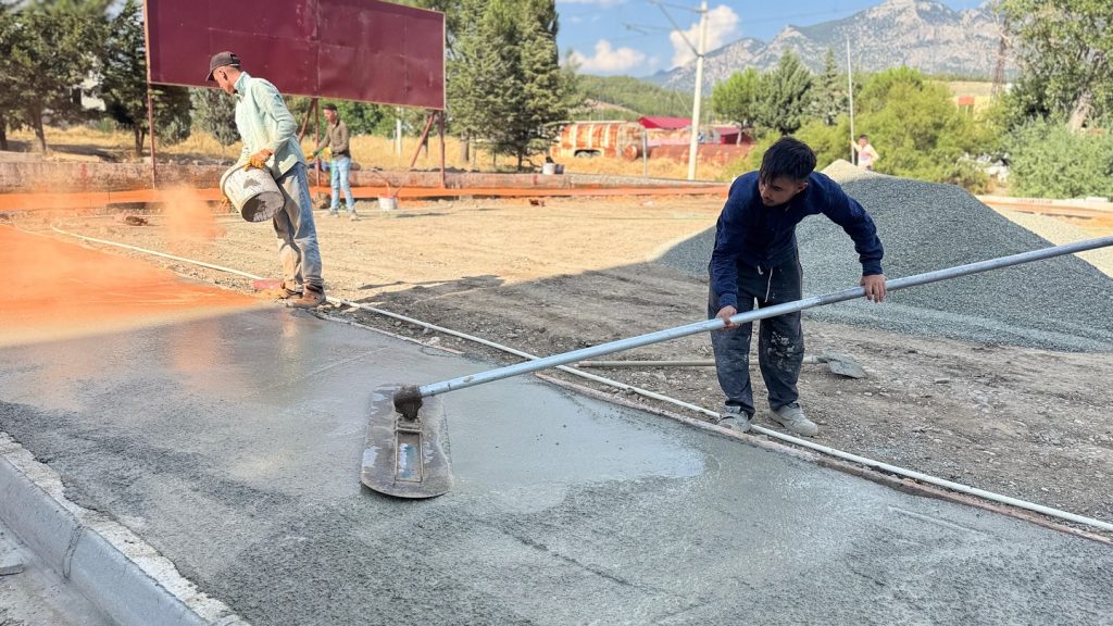 Devlet Bahçeli Parkı 15 Ağustos’ta Açılması İçin Gün Sayıyor