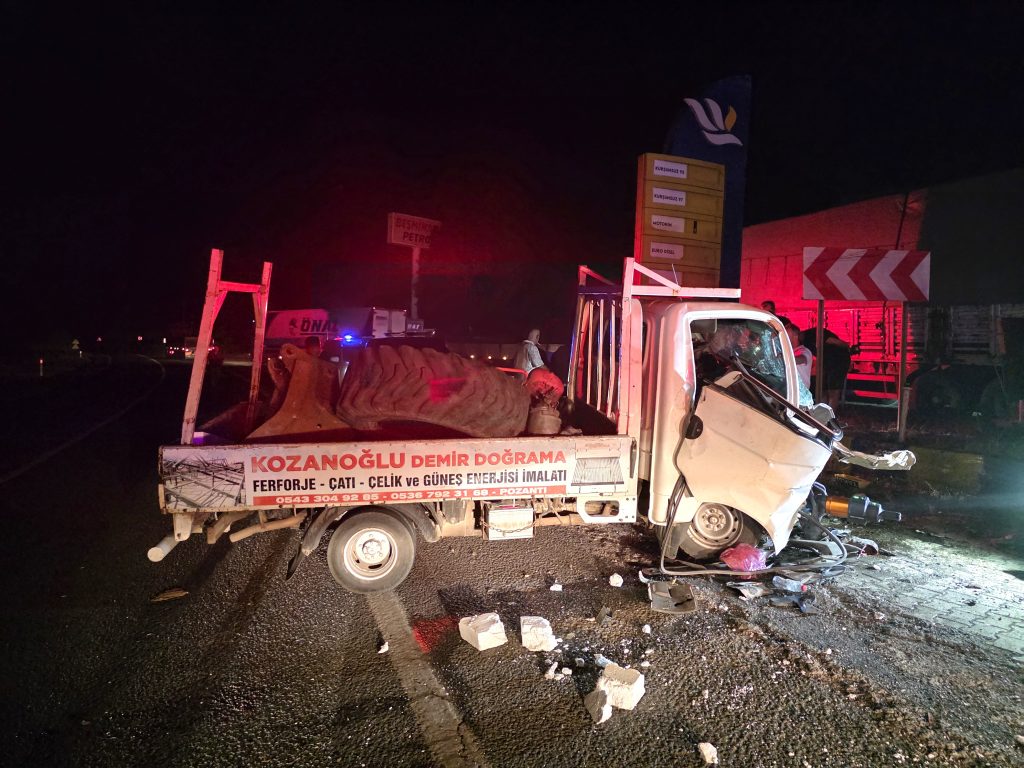 Pozantı – Niğde Karayolunda Kaza 4 Yaralı