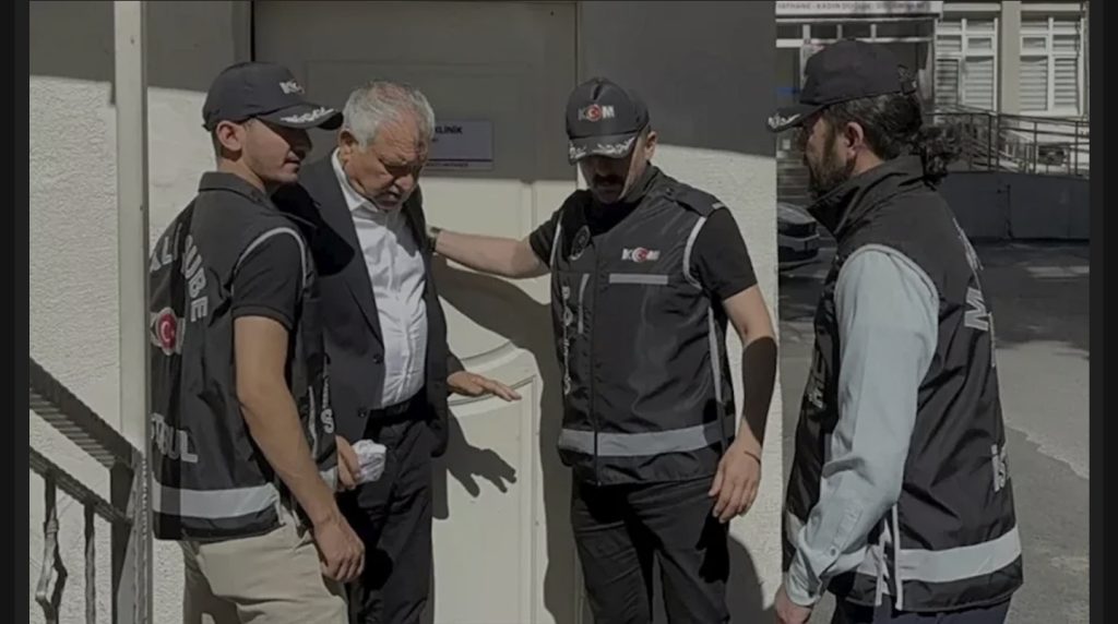 Adana Büyükşehir Belediye Başkanı Zeydan Karalar Tutuklandı