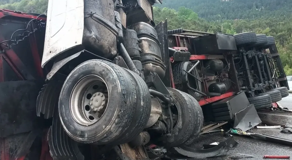 Ulukışla’da Feci Kaza: 1 Ölü, 4 Yaralı