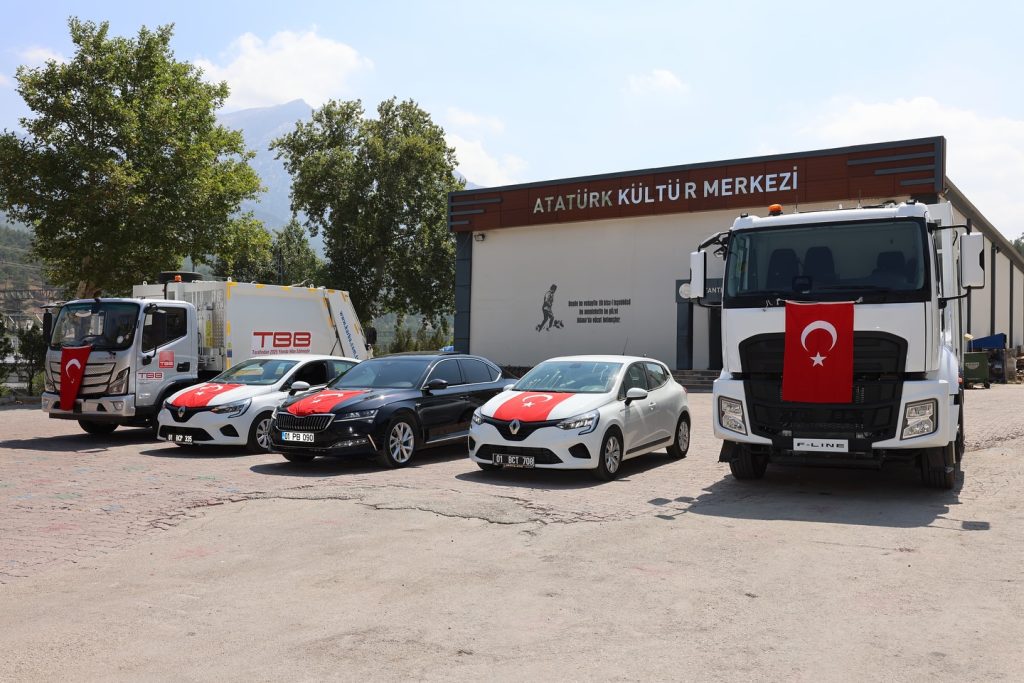 Pozantı Belediyesi Araç Filosunu Güçlendiriyor