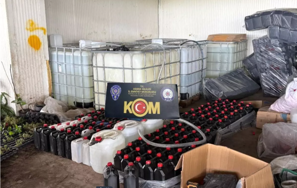 Adana’da Kaçak Alkol Operasyonu: 16 Ton Etil Alkol Ele Geçirildi