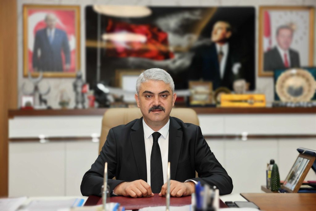 BAŞKAN AVAN’DAN ADANA BÜYÜKŞEHİR’E NET CEVAP: “ALGI DEĞİL, HİZMET ÜRETELİM”