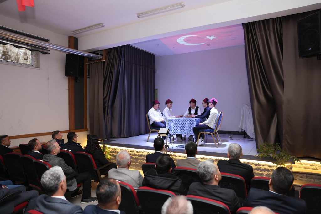 Pozantı’da 12 Mart İstiklal Marşı’nın Kabulü Programı Düzenlendi