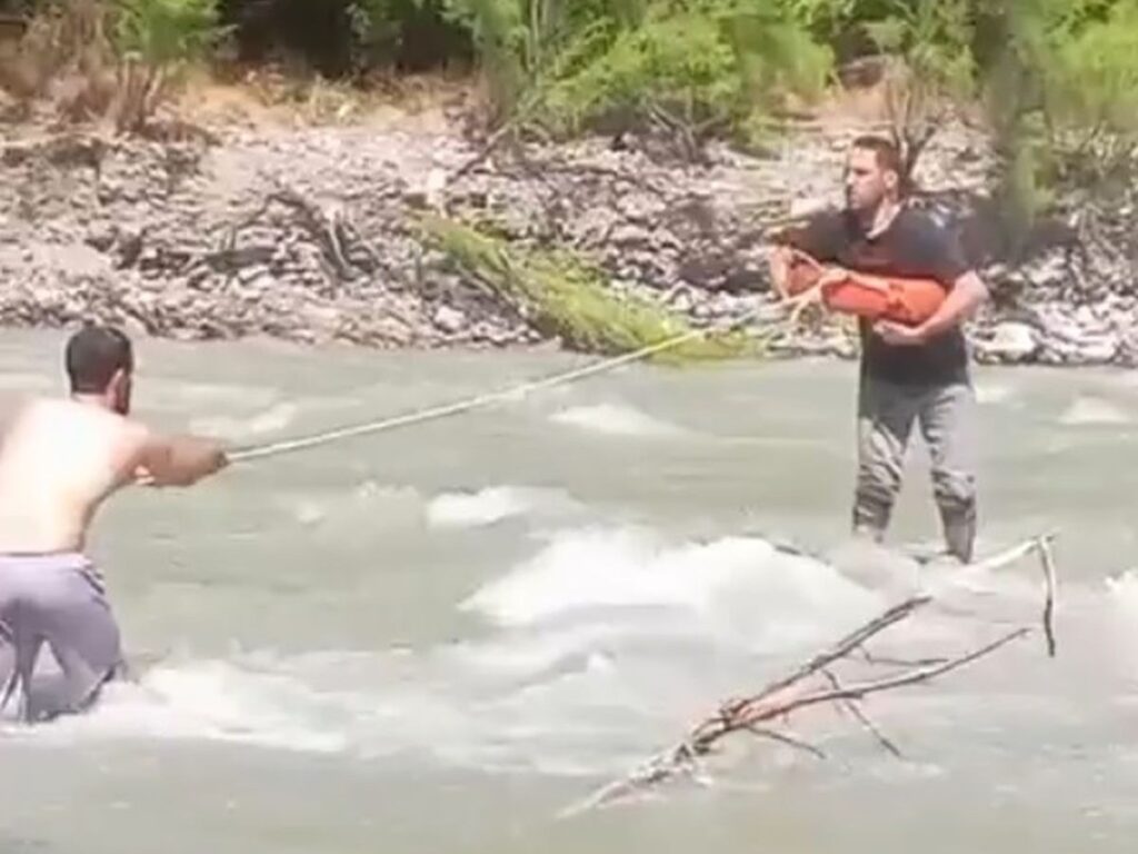 Serinlemek İçin Girdiği Belemedik Çakıt Çayı’nda Boğulmak Üzereyken Kurtarıldı