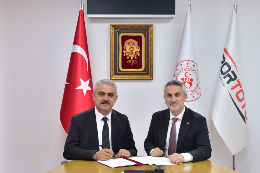 POZANTI’YA SPOR VE TURİZM ALANINDA ÜÇ BÜYÜK YATIRIM MÜJDESİ