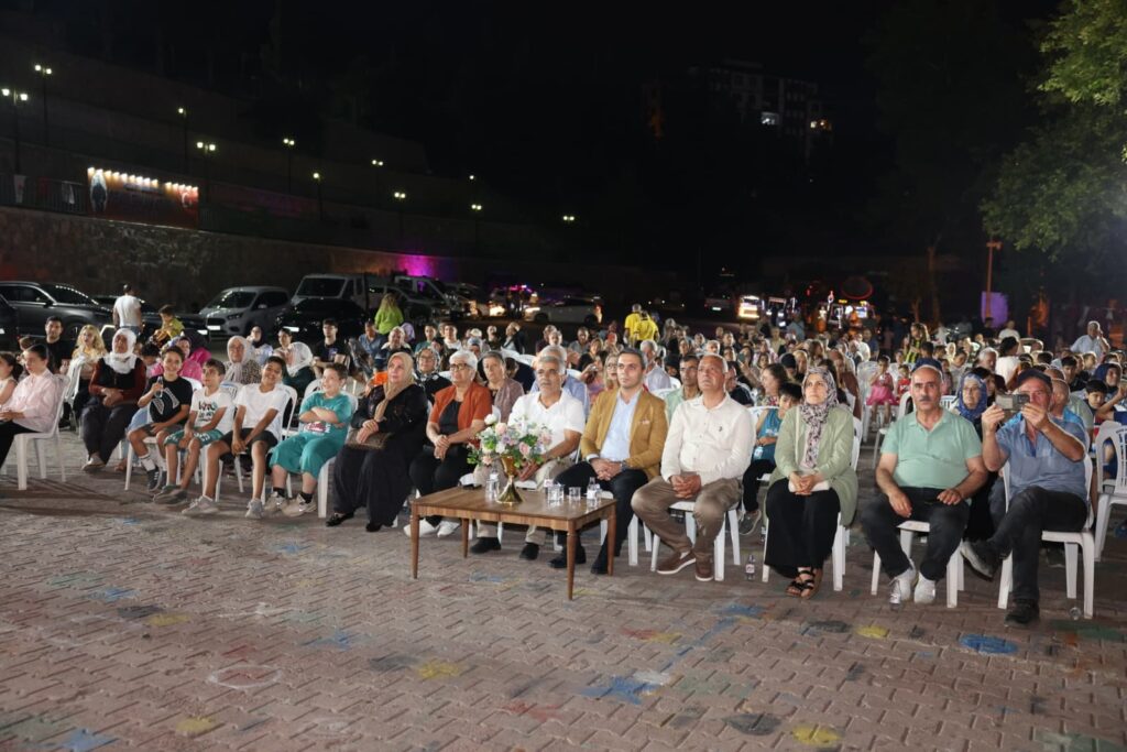 Büyükşehir Belediyesinden Pozantı’da Yayladan Denize Yaz Şenliği Coşkusu