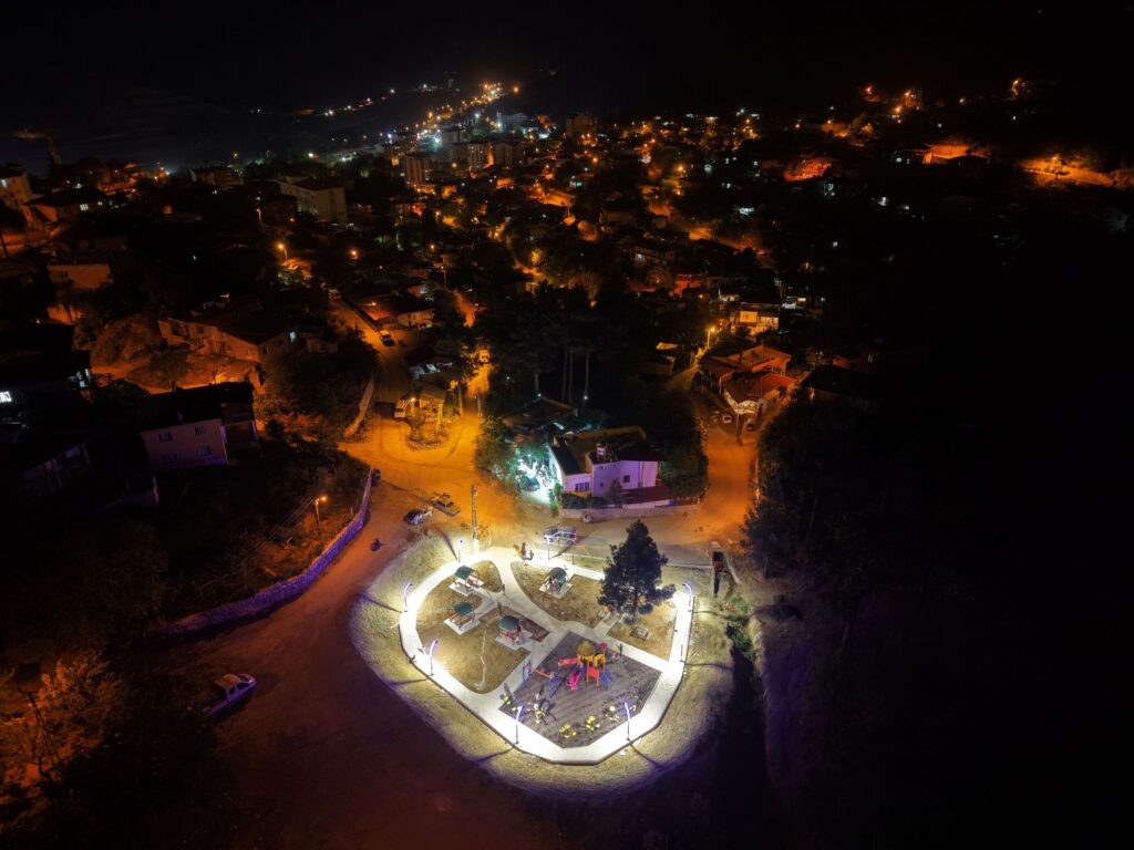 ÇORBACI DERESİ PARKI IŞIL IŞIL CUMHURİYET PARKINA DÖNÜŞTÜ