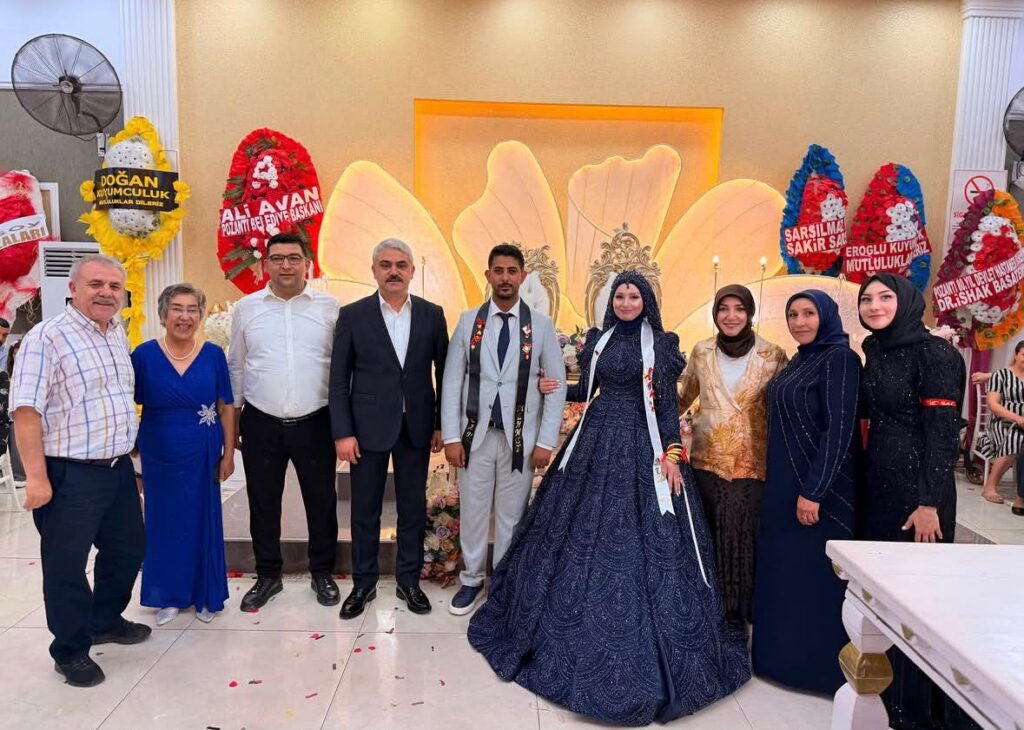 AK PARTİ POZANTI GENÇLİK KOLLARI BAŞKANI MEHMET CAN AKTAŞ NİŞANLANDI