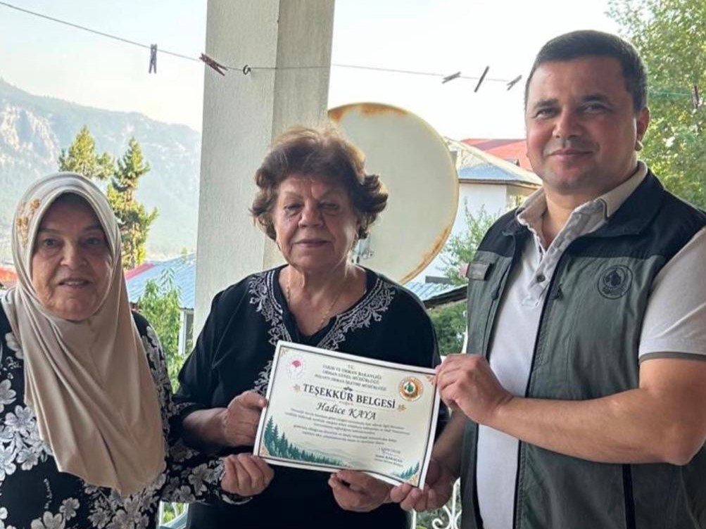 ORMAN YANGINLARINI İHBAR EDEN DUYARLI VATANDAŞLARA TEŞEKKÜR BELGESİ