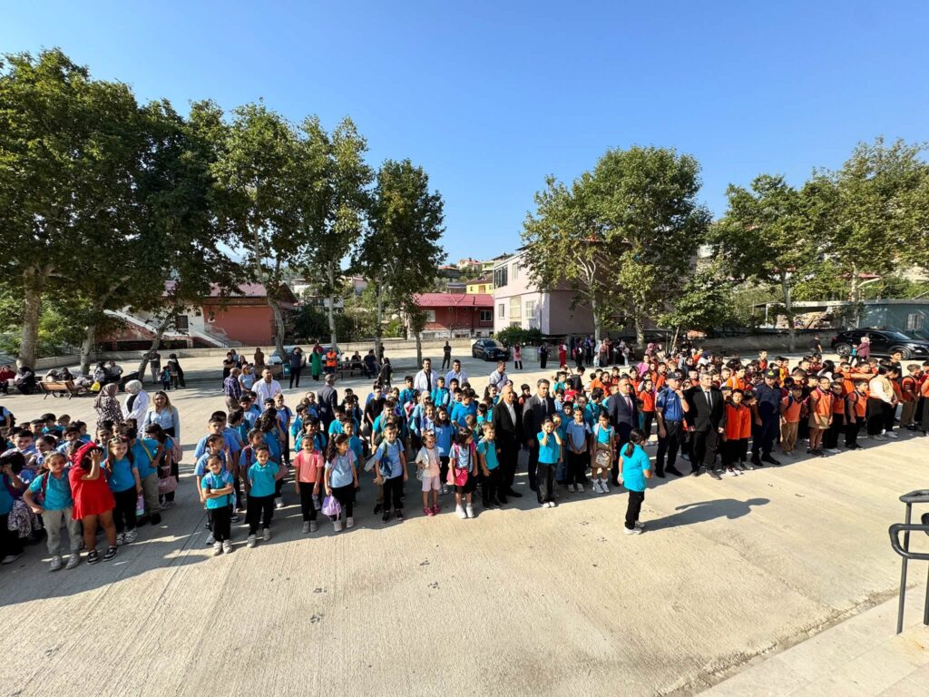 POZANTI’DA 2 BİN 773 ÖĞRENCİ DERS BAŞI YAPTI