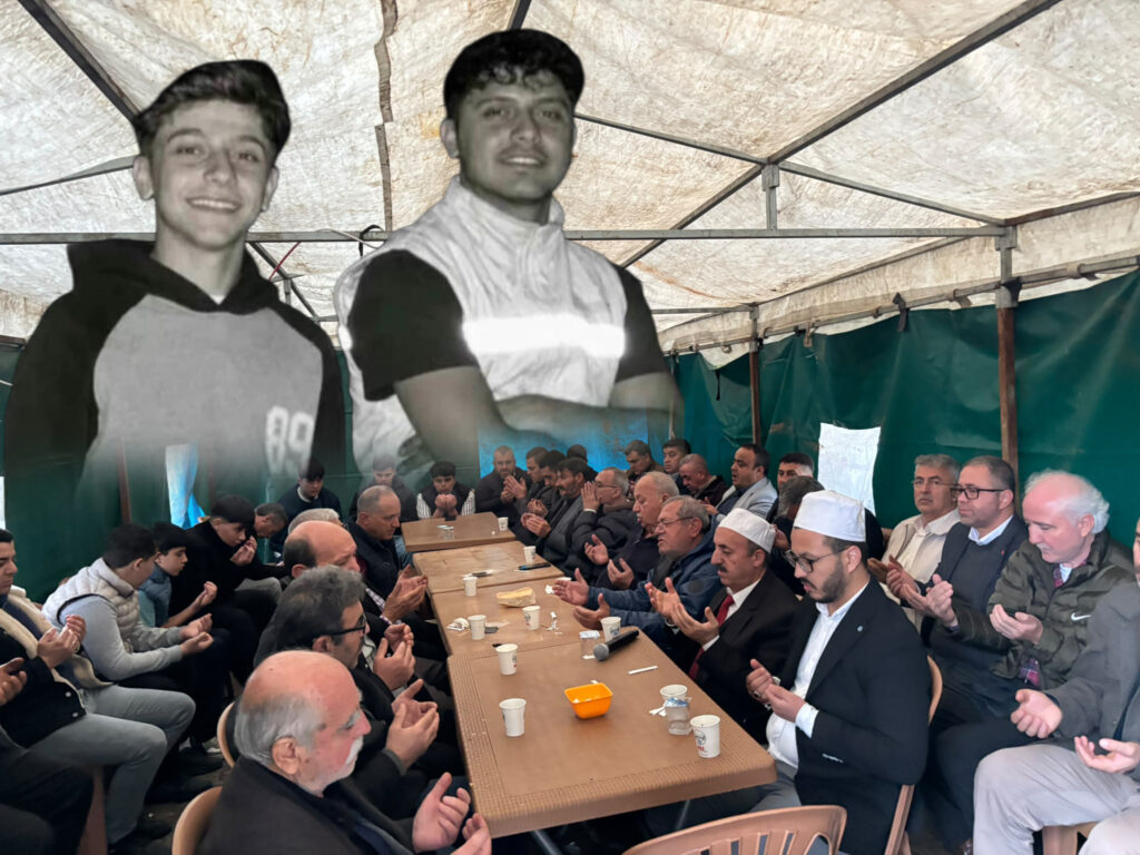 MERHUM TAYFUN VE ALİ ÖZCAN KARDEŞLER DUALARLA ANILDI