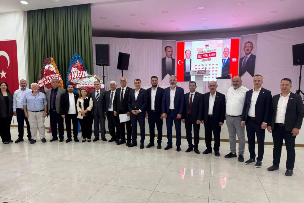 YENİ PARTİ POZANTI’DA 1. OLAĞAN KONGRESİNİ GERÇEKLEŞTİRDİ